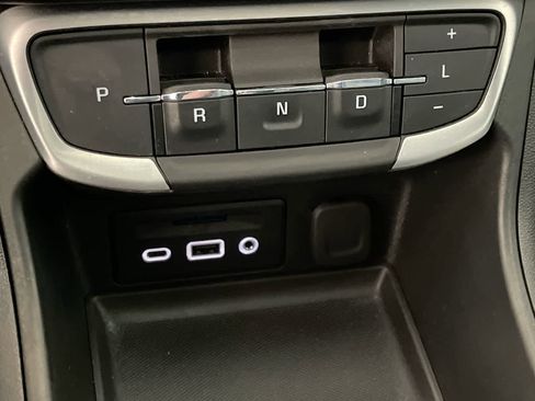 Used 2022 GMC Terrain SLT w/ LPO, Floor Liner Package AWD/4WD image 20