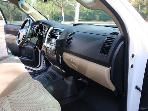 Used 2012 Toyota Tundra SR5 image 14