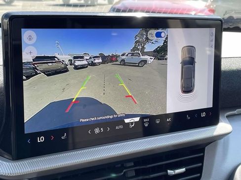 New 2026 Ford Explorer Active RWD image 27