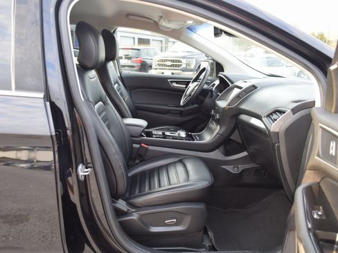 Used 2019 Ford Edge SEL w/ Equipment Group 201A image 23