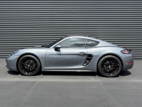 Certified 2025 Porsche 718 Cayman RWD image 2