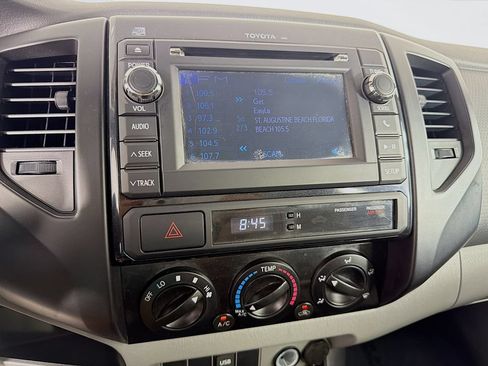Used 2013 Toyota Tacoma PreRunner w/ Convenience Pkg RWD image 18