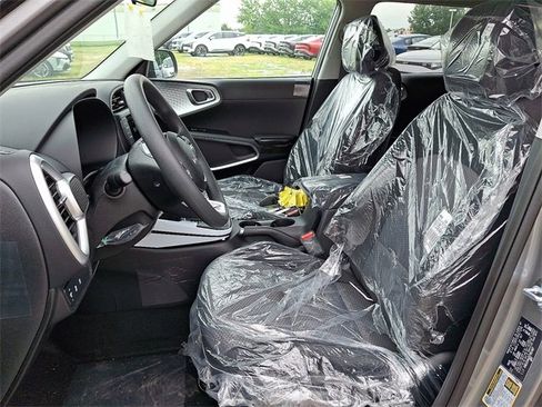 New 2025 Kia Soul LX image 7