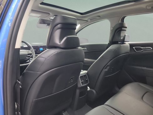 New 2026 Kia Sportage SX FWD image 29