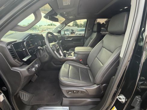 Used 2025 GMC Sierra 1500 SLT w/ SLT Premium Plus Package AWD/4WD image 8