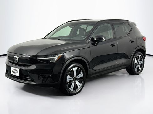 Used 2023 Volvo XC40 Recharge Plus AWD/4WD image 10