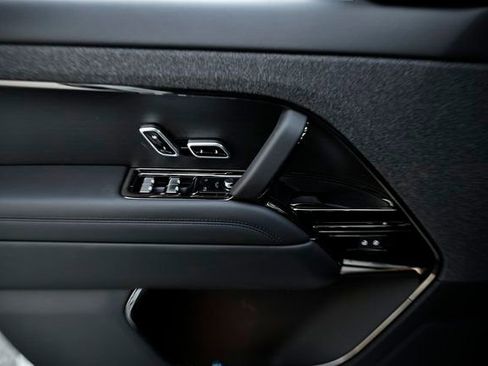New 2026 Land Rover Range Rover Sport SE image 19