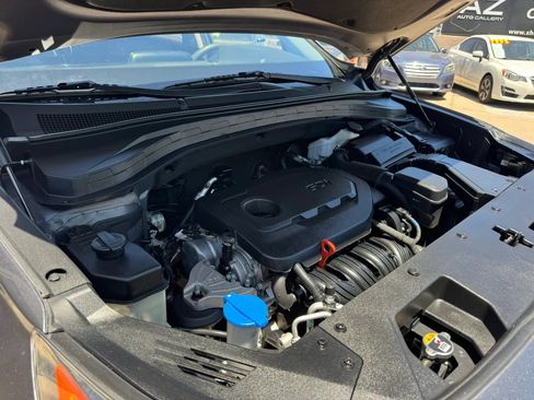 Used 2019 Hyundai Santa Fe SE AWD/4WD image 38