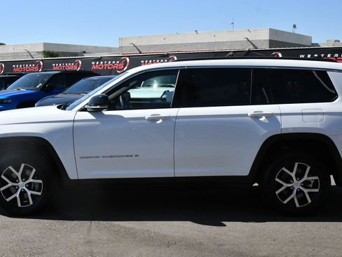 Used 2024 Jeep Grand Cherokee L Limited w/ Luxury Tech Group II AWD/4WD image 4