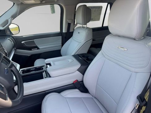 New 2026 Ford Expedition Max Platinum AWD/4WD image 9