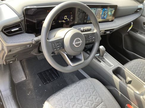 New 2026 Nissan Kicks SV image 10