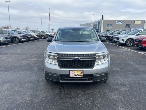 Used 2023 Ford Maverick XLT image 2