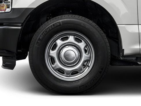 Used 2017 Ford F150 XL w/ Equipment Group 101A Mid AWD/4WD image 12