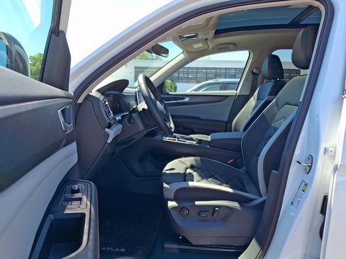 New 2026 Volkswagen Atlas Peak Edition AWD/4WD image 6