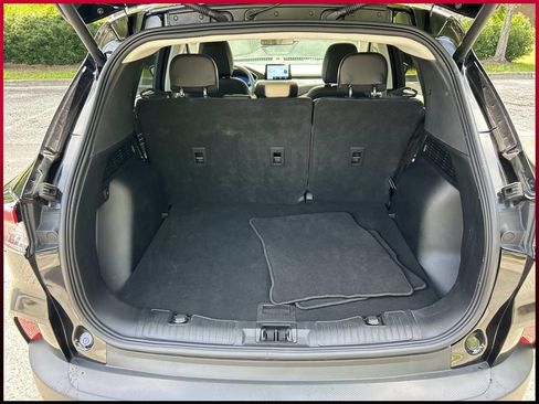 Used 2021 Ford Escape SEL w/ Technology Package FWD image 14