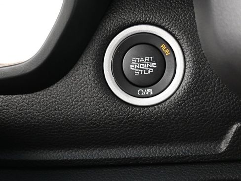 Used 2025 RAM 1500 Laramie w/ Sport Appearance Package image 31