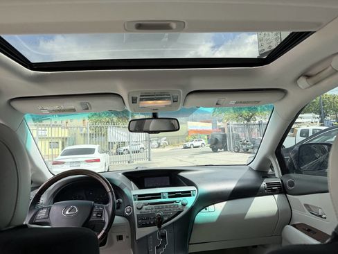 Used 2011 Lexus RX 350 2WD w/ Premium Pkg image 5