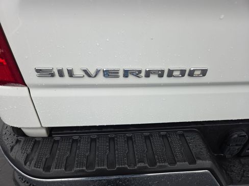 Certified 2025 Chevrolet Silverado 1500 LT image 11