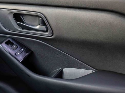 Certified 2025 Nissan Rogue S image 15