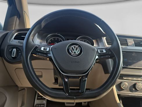 Used 2017 Volkswagen Golf Alltrack SE AWD/4WD image 11