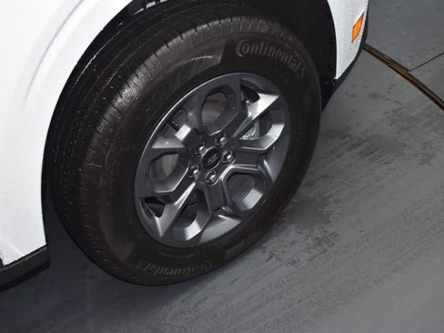 New 2026 Ford Maverick XLT w/ XLT Luxury Package FWD image 18