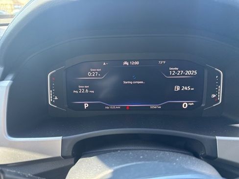 Used 2022 Volkswagen Atlas Cross Sport SE w/ Panoramic Sunroof Package image 19