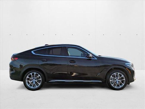 Certified 2023 BMW X6 xDrive40i w/ Premium Package image 4