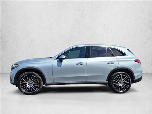 Certified 2026 Mercedes-Benz GLC 300 image 8