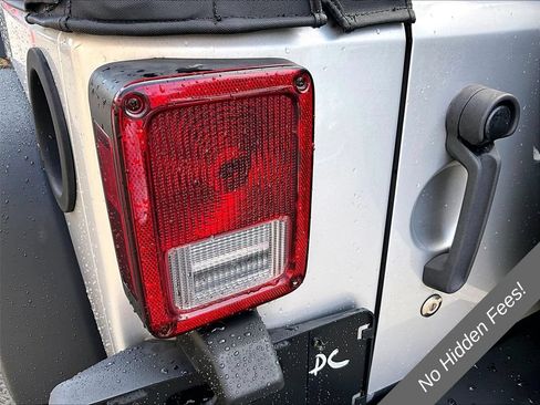 Used 2009 Jeep Wrangler X AWD/4WD image 25