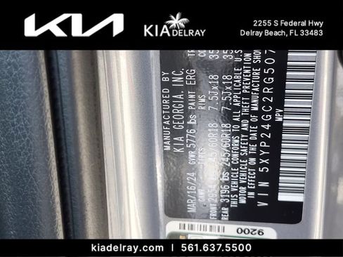 Used 2024 Kia Telluride LX FWD image 33