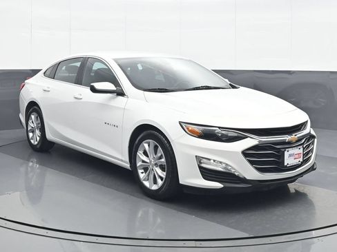 Used 2022 Chevrolet Malibu LT FWD image 9