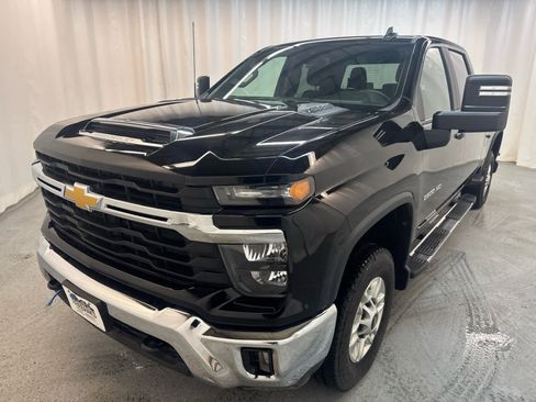 Certified 2025 Chevrolet Silverado 2500 LT w/ Convenience Package image 1