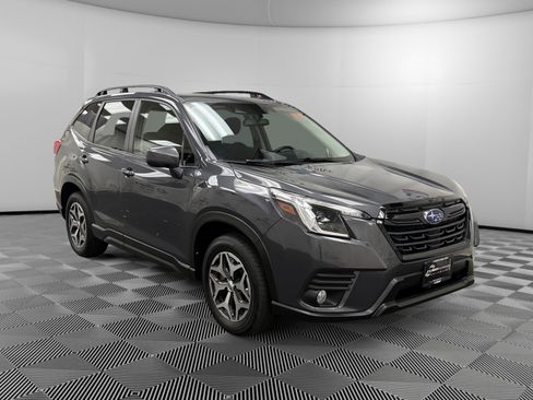 Certified 2023 Subaru Forester Premium image 7