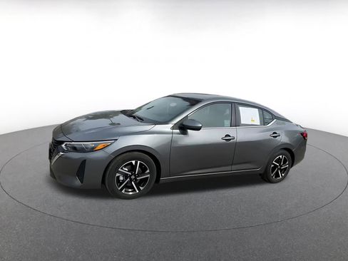 Used 2025 Nissan Sentra SV image 8