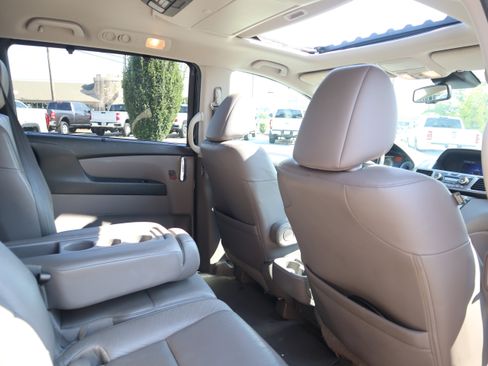 Used 2017 Honda Odyssey Touring Elite image 28