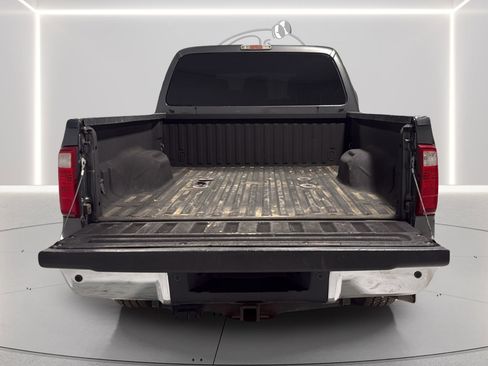 Used 2016 Ford F250 Lariat w/ Chrome Package image 9