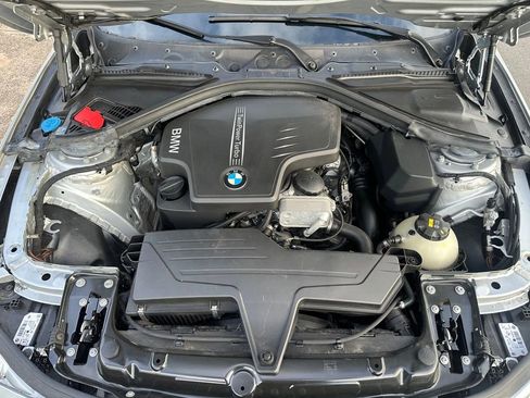 Used 2018 BMW 320i Sedan image 21