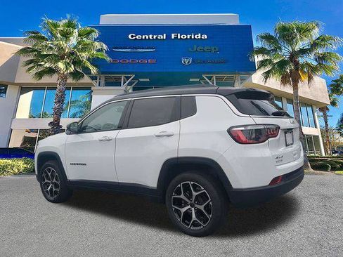 Certified 2025 Jeep Compass Limited AWD/4WD image 7
