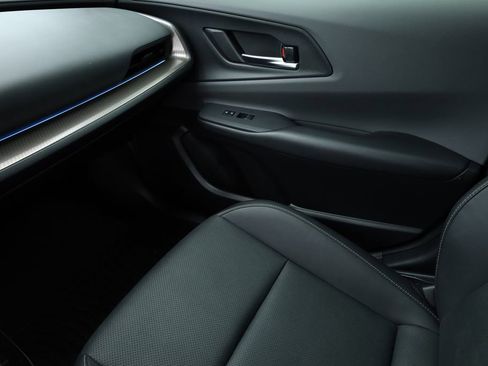 Used 2024 Toyota Prius XLE image 13