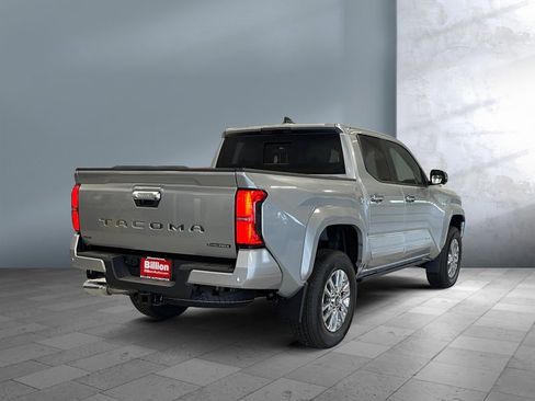 Used 2025 Toyota Tacoma Limited image 6