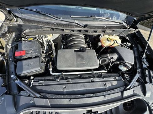 Used 2022 GMC Yukon SLT w/ SLT Premium Package image 10