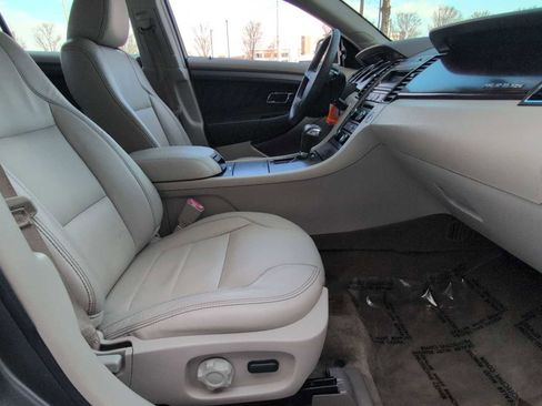 Used 2012 Ford Taurus SEL image 22