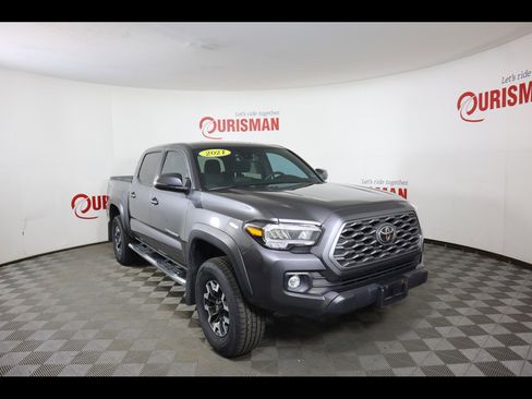 Used 2021 Toyota Tacoma TRD Off-Road w/ Technology Package AWD/4WD image 14