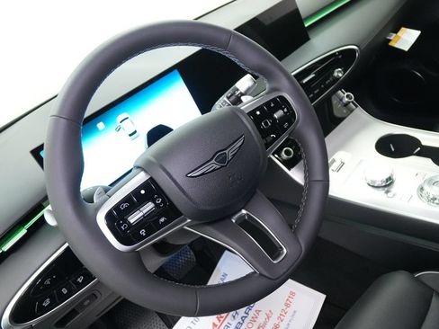 New 2026 Genesis GV70 2.5T Advanced w/ G1 Accessory Package AWD/4WD image 12