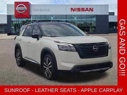 Used 2023 Nissan Pathfinder Platinum