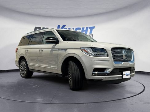 Used 2021 Lincoln Navigator Reserve w/ Luxury Package AWD/4WD image 7