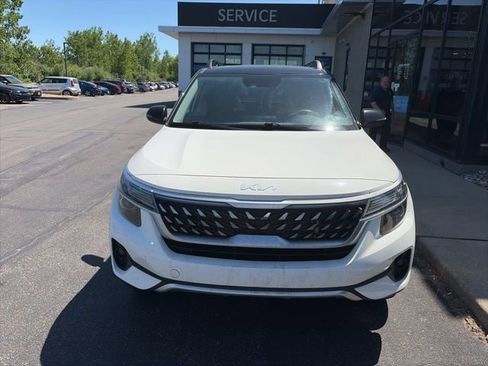 Used 2022 Kia Seltos Nightfall Edition AWD/4WD image 3