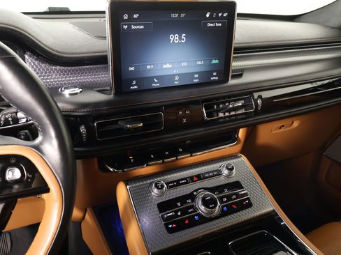 Used 2023 Lincoln Aviator Black Label w/ Dynamic Handling Package AWD/4WD image 5
