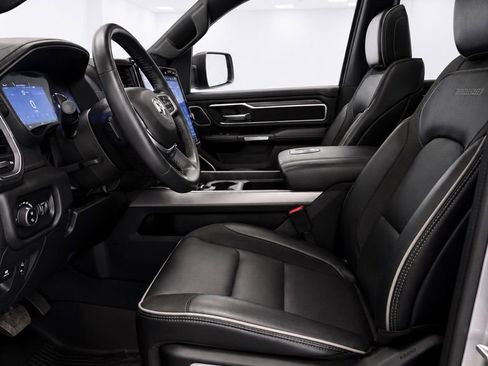 Used 2023 RAM 1500 Laramie AWD/4WD image 17