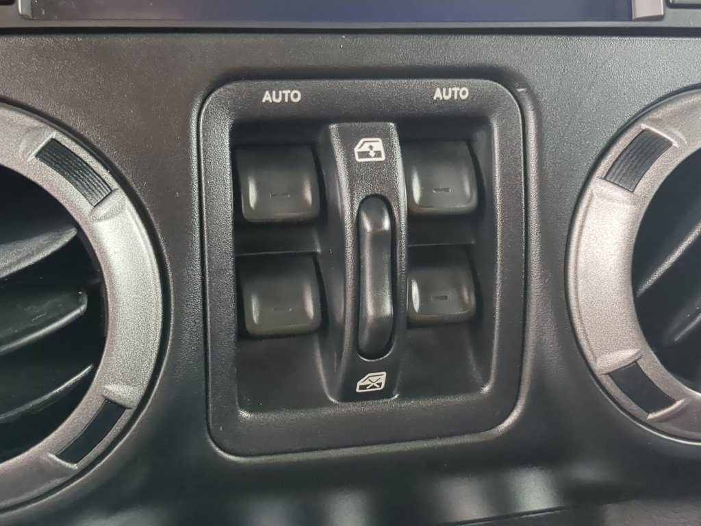Used 2013 Jeep Wrangler Unlimited Sport AWD/4WD image 19